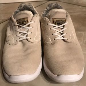 Vans cream suede ISO’s